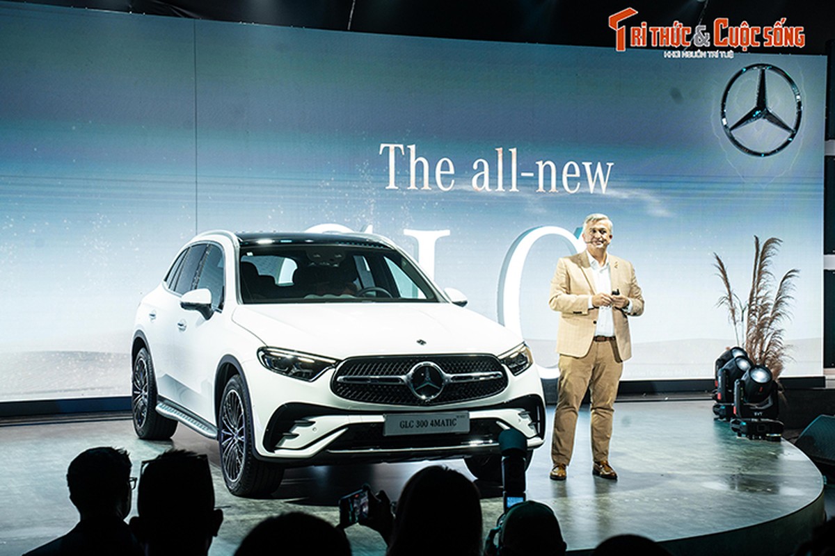 Can canh Mercedes-Benz GLC 2023 tai Viet Nam, tu 2,29 ty dong