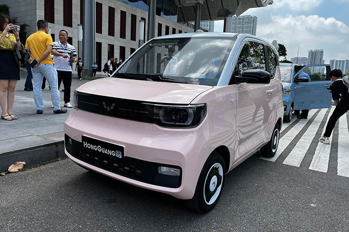 Wuling Hongguang Mini EV khong he 