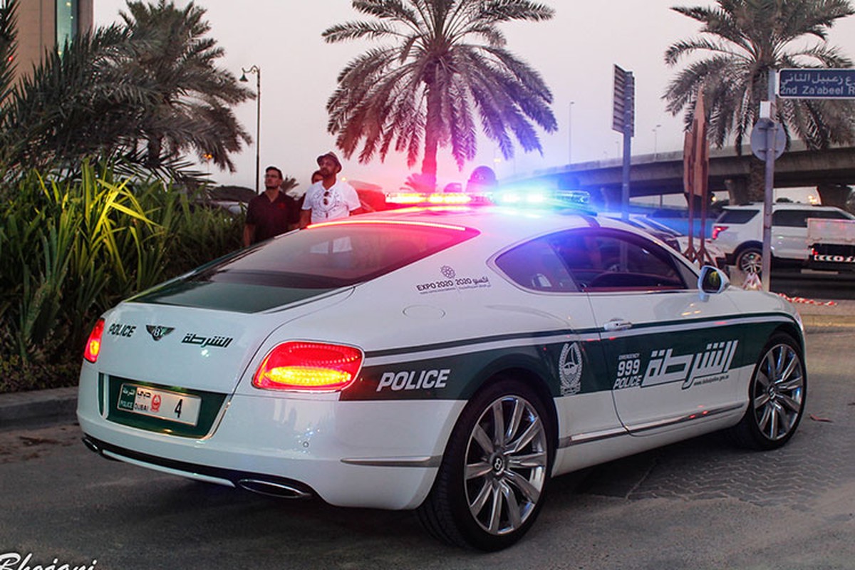 Bentley Continental GT sieu sang ve doi canh sat sieu giau Dubai-Hinh-7