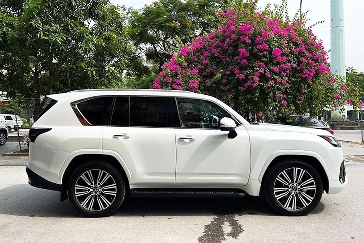 Lexus LX600 2023 