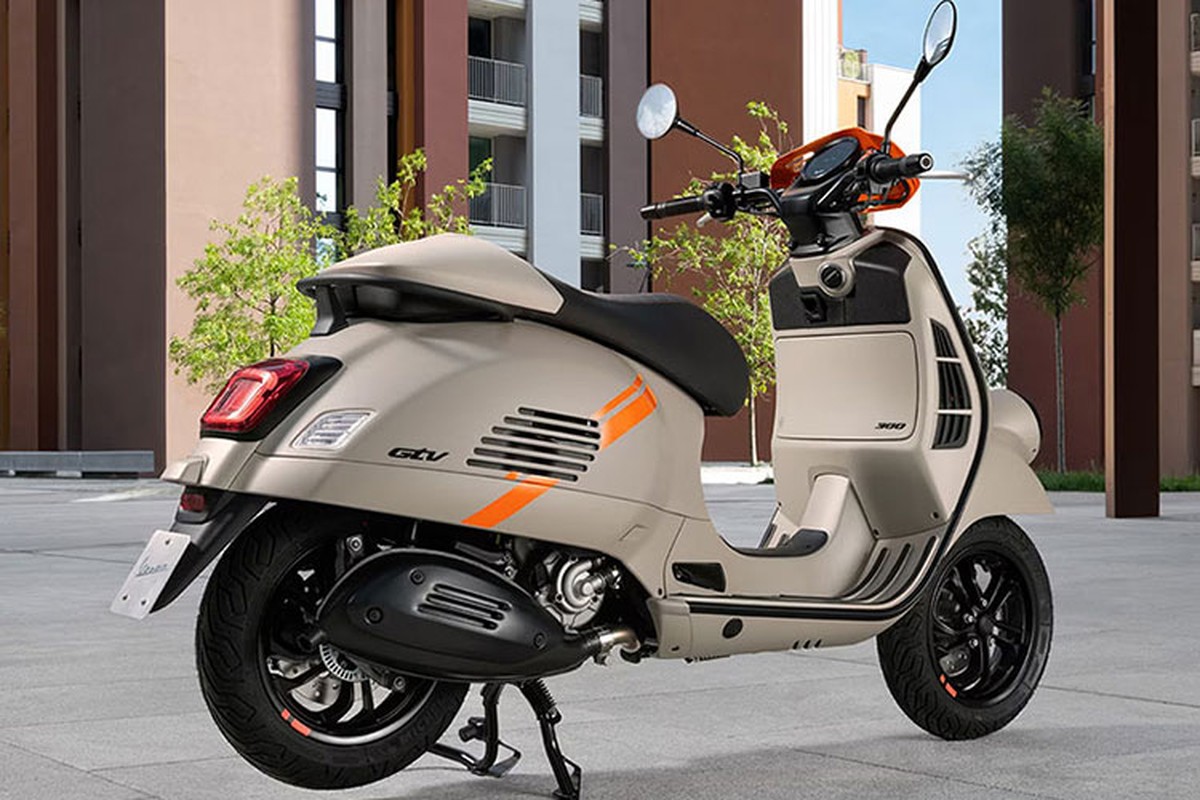 Vespa GTV 2023 gan 160 trieu tai Viet Nam, 