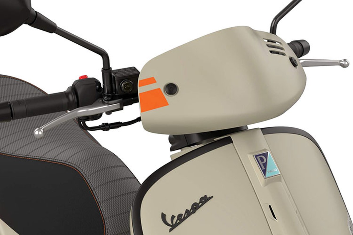 Vespa GTV 2023 gan 160 trieu tai Viet Nam, 