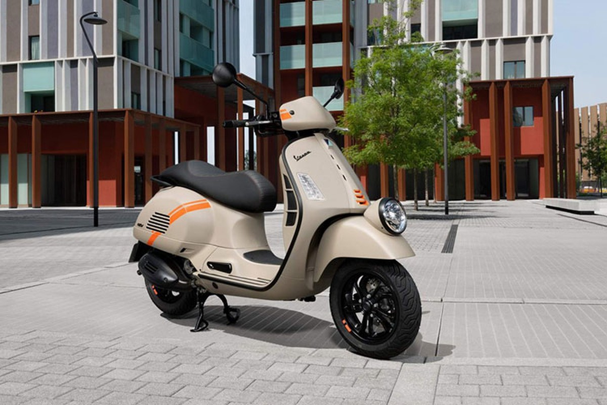 Vespa GTV 2023 gan 160 trieu tai Viet Nam, 