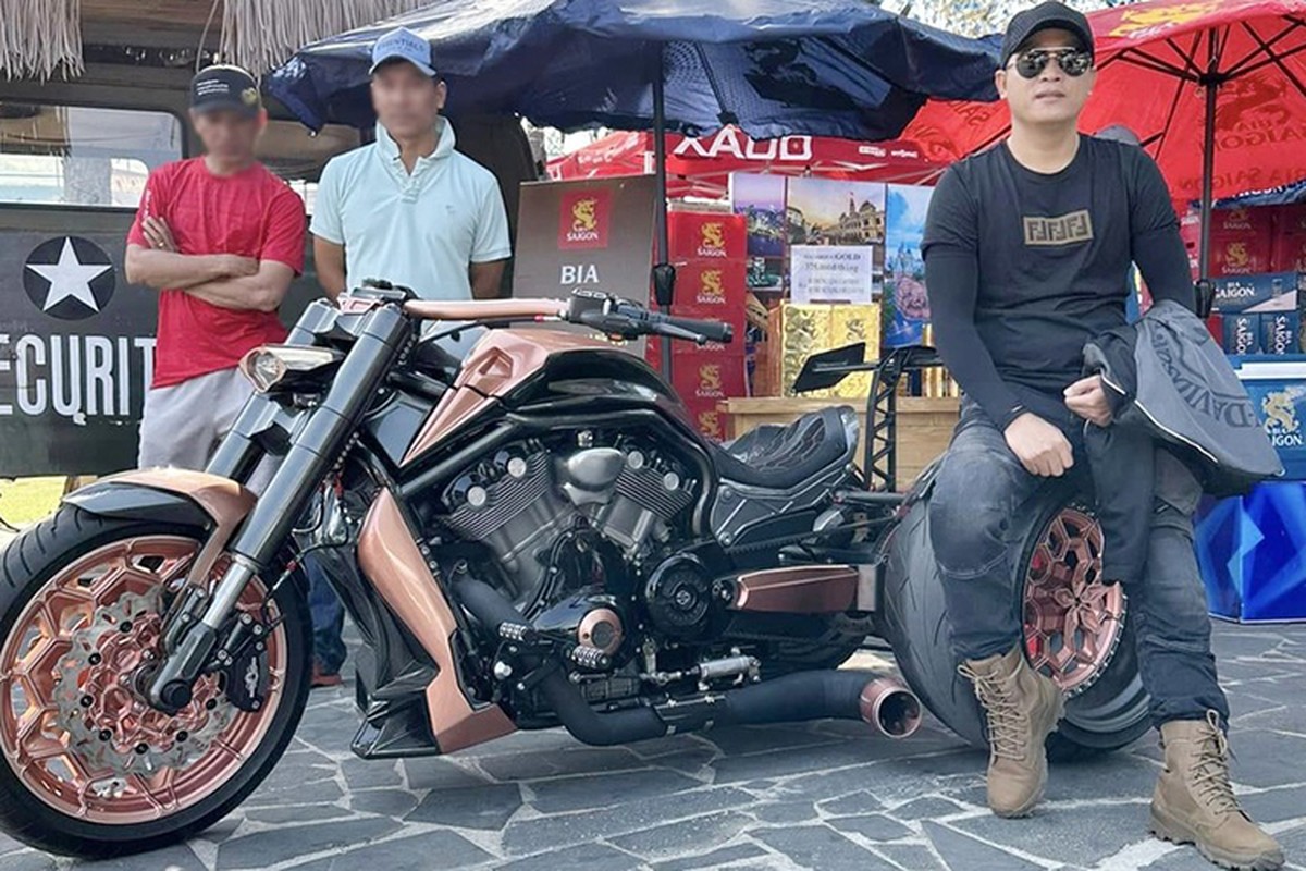 Harley-Davidson V-Rod 800 hon trieu cua Hoang Kim Khanh duoc vo tang-Hinh-8