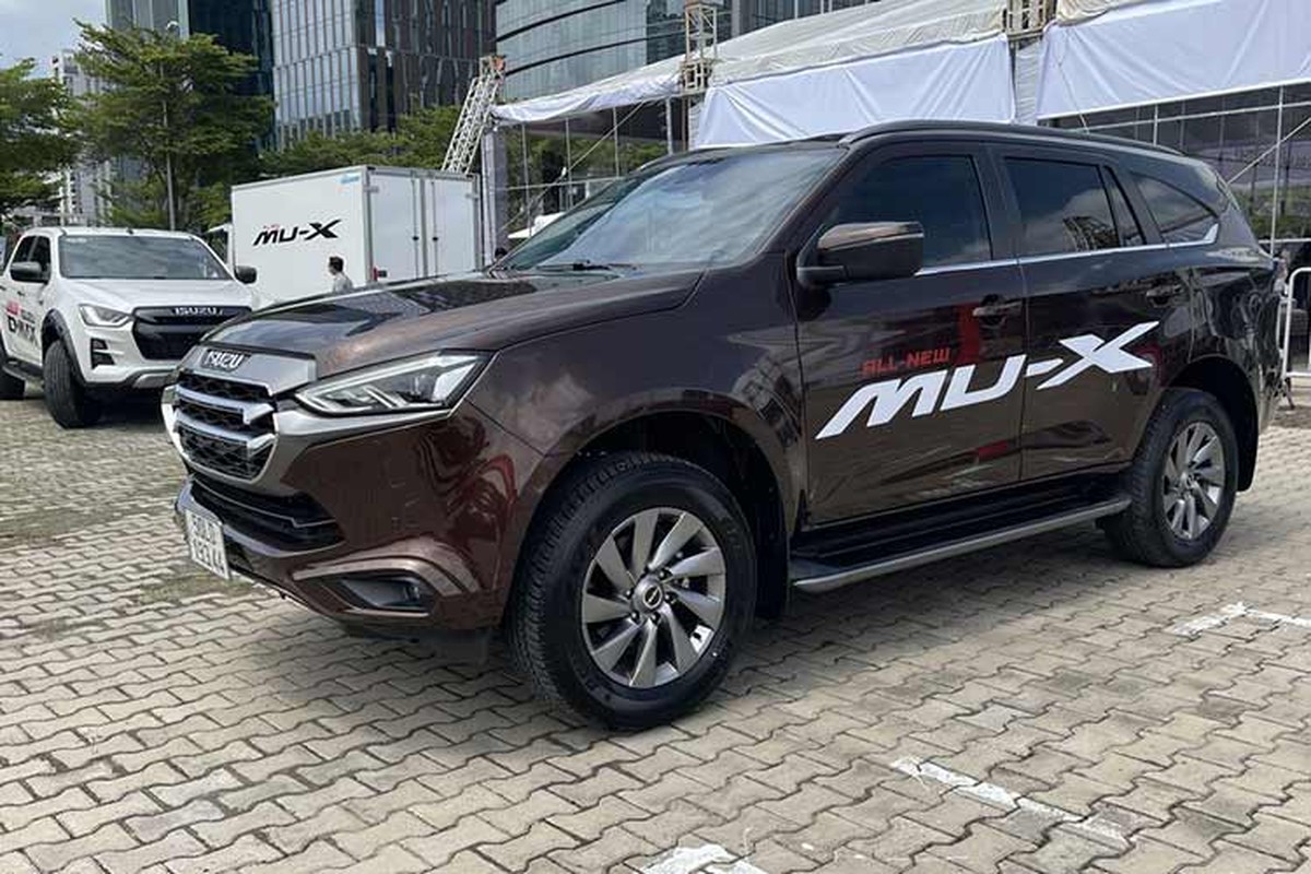 Ford Everest van la “vua” phan khuc, Isuzu MU-X e chong vo-Hinh-15