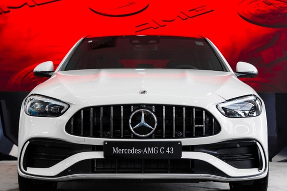 Mercedes-AMG C43 moi chay 5.500 km rao ban lo 500 trieu o Ha Noi-Hinh-9