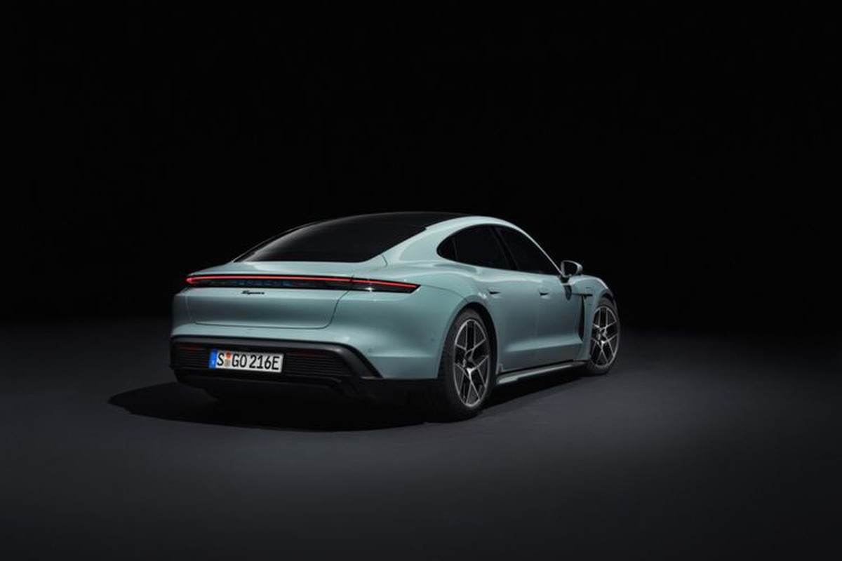 View - 	Taycan 2024 từ 2,4 tỷ đồng mẫu xe nhanh và mạnh nhất của Porsche