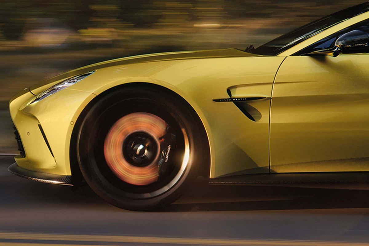 Aston Martin Vantage 2025 trinh lang, dong co V8 manh 656 ma luc-Hinh-5