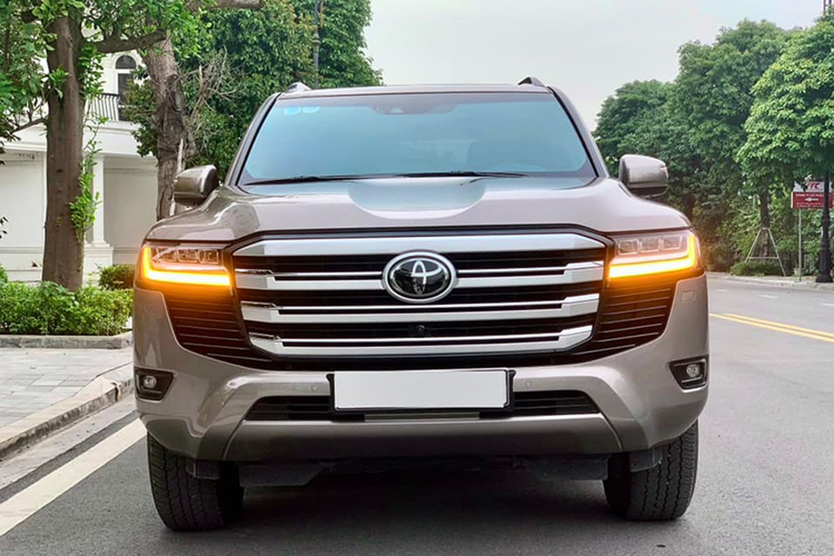 Can canh Toyota Land Cruiser 2022 