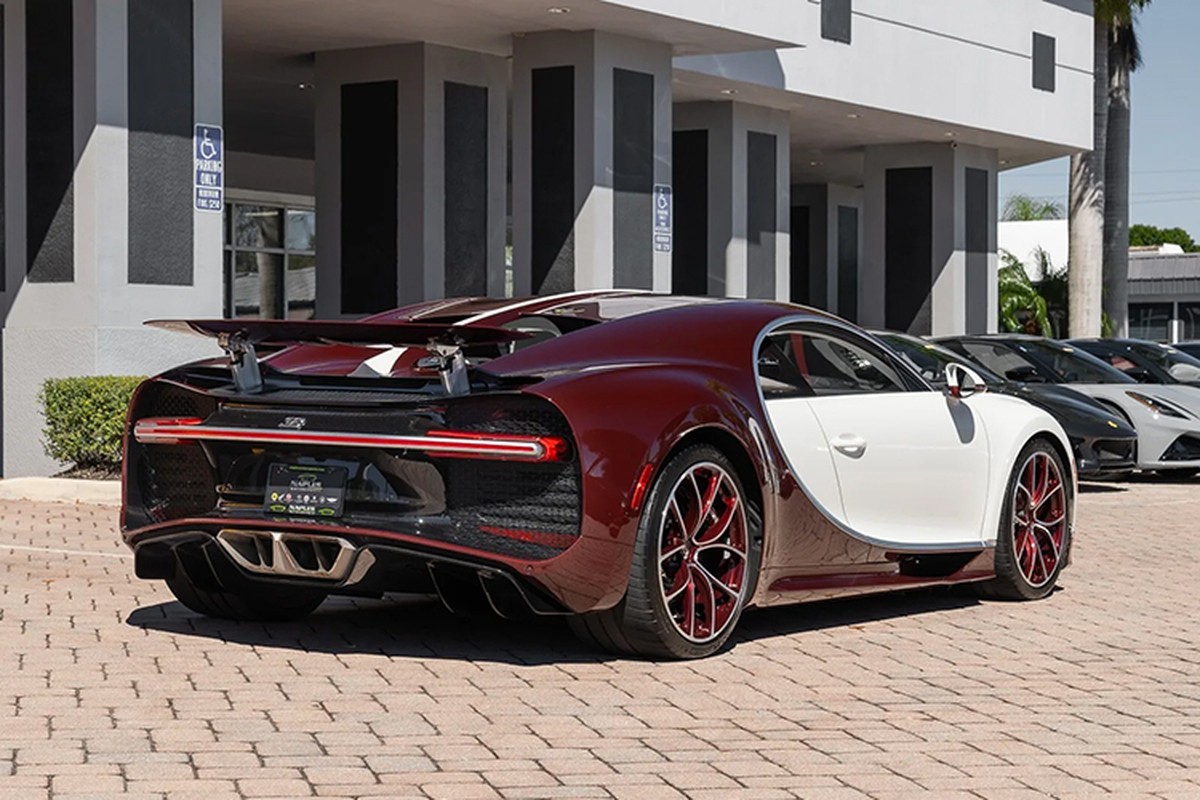 Tau Bugatti Chiron gia 95 ty duoc tang kem Rolls-Royce Wraith sieu sang-Hinh-3