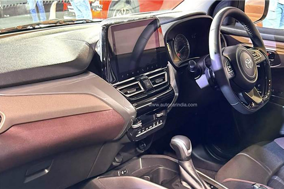 View - 	Toyota Urban Cruiser Taisor giá từ 231 triệu đối thủ Kia Sonet