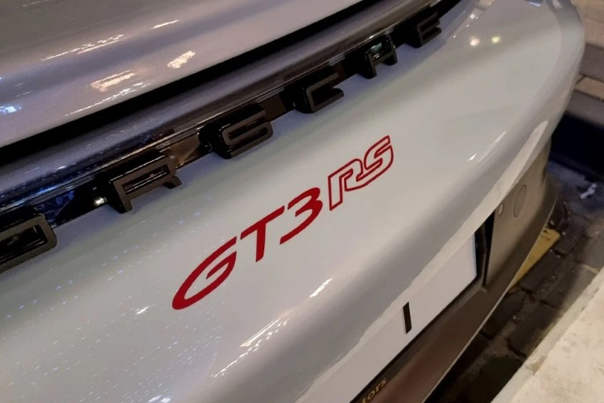 Chiec Porsche 911 GT3 RS mang bien so tri gia toi 241,77 ty dong-Hinh-5