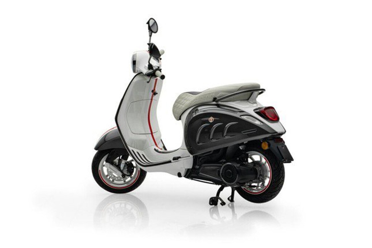 Vespa Elettrica gia 203 trieu dong 