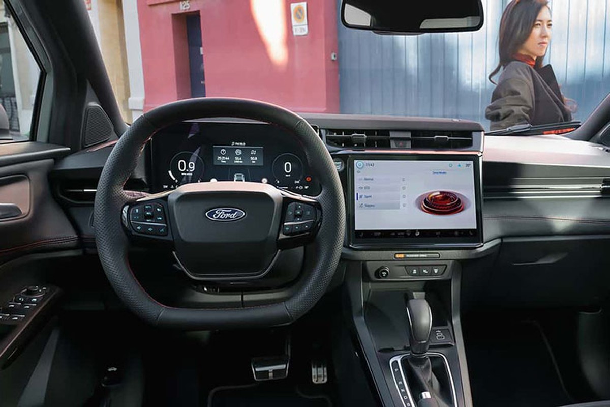 View - 	Ford EcoSport 2025 lộ diện hiện đại, dễ thu hút khách hàng trẻ