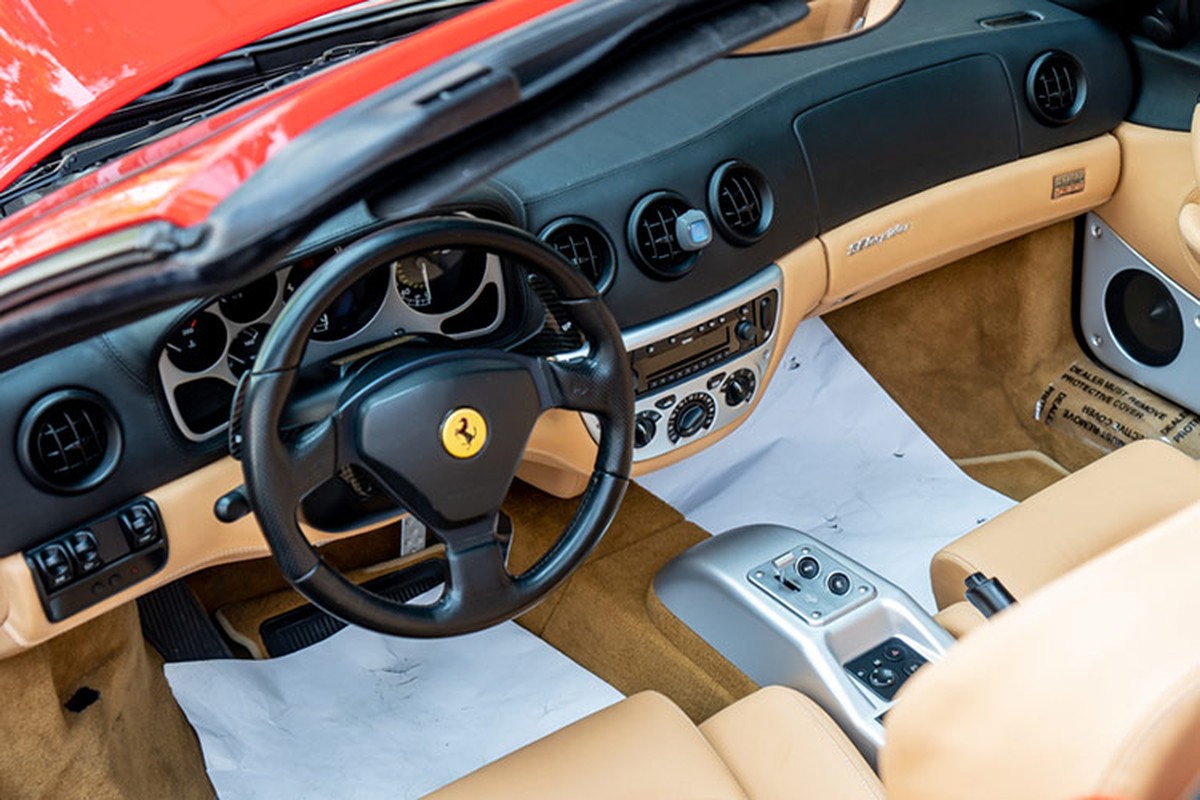 View - 	Ferrari 360 Spider mui trần về garage ôtô nghìn tỷ của Qua Vũ