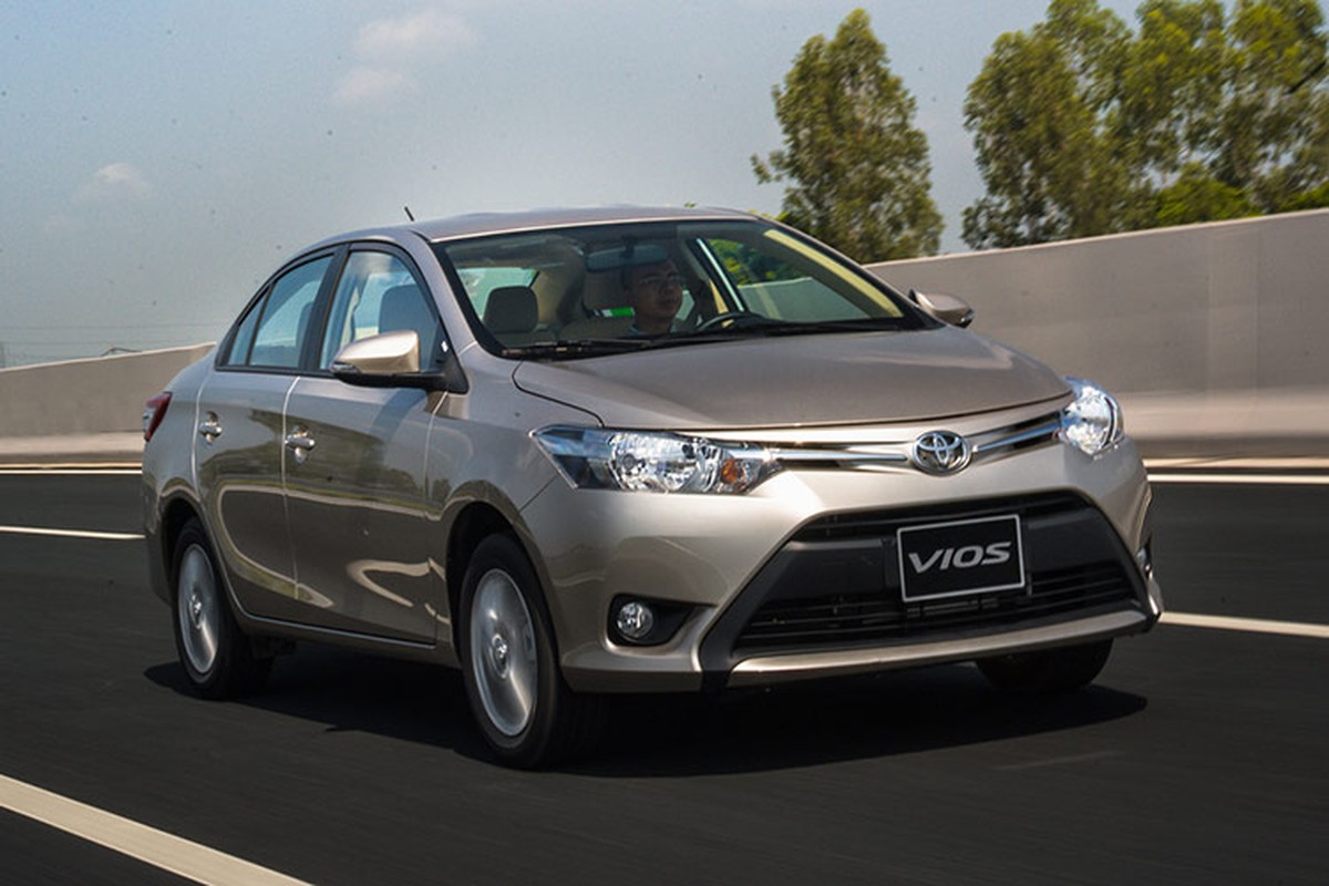 View - 	Loạt sedan bền bỉ tiết kiệm nhiên liệu chỉ 300 triệu tại Việt Nam