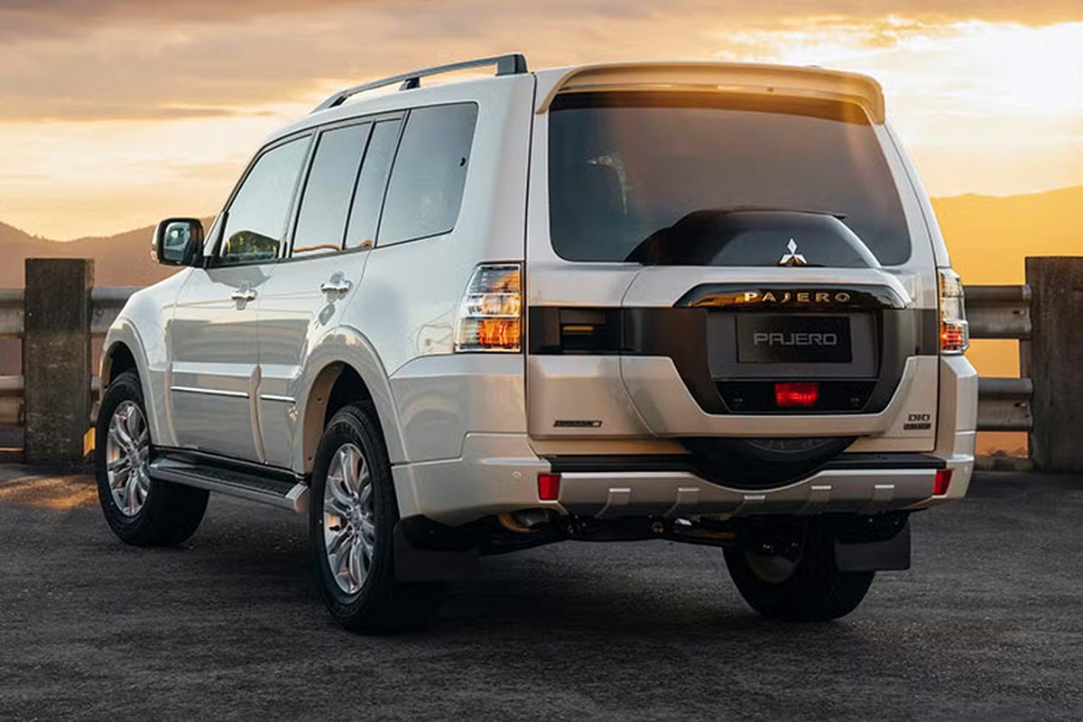 View - 	Mitsubishi Pajero 2027 sang chảnh, thêm bản hybrid tiết kiệm xăng