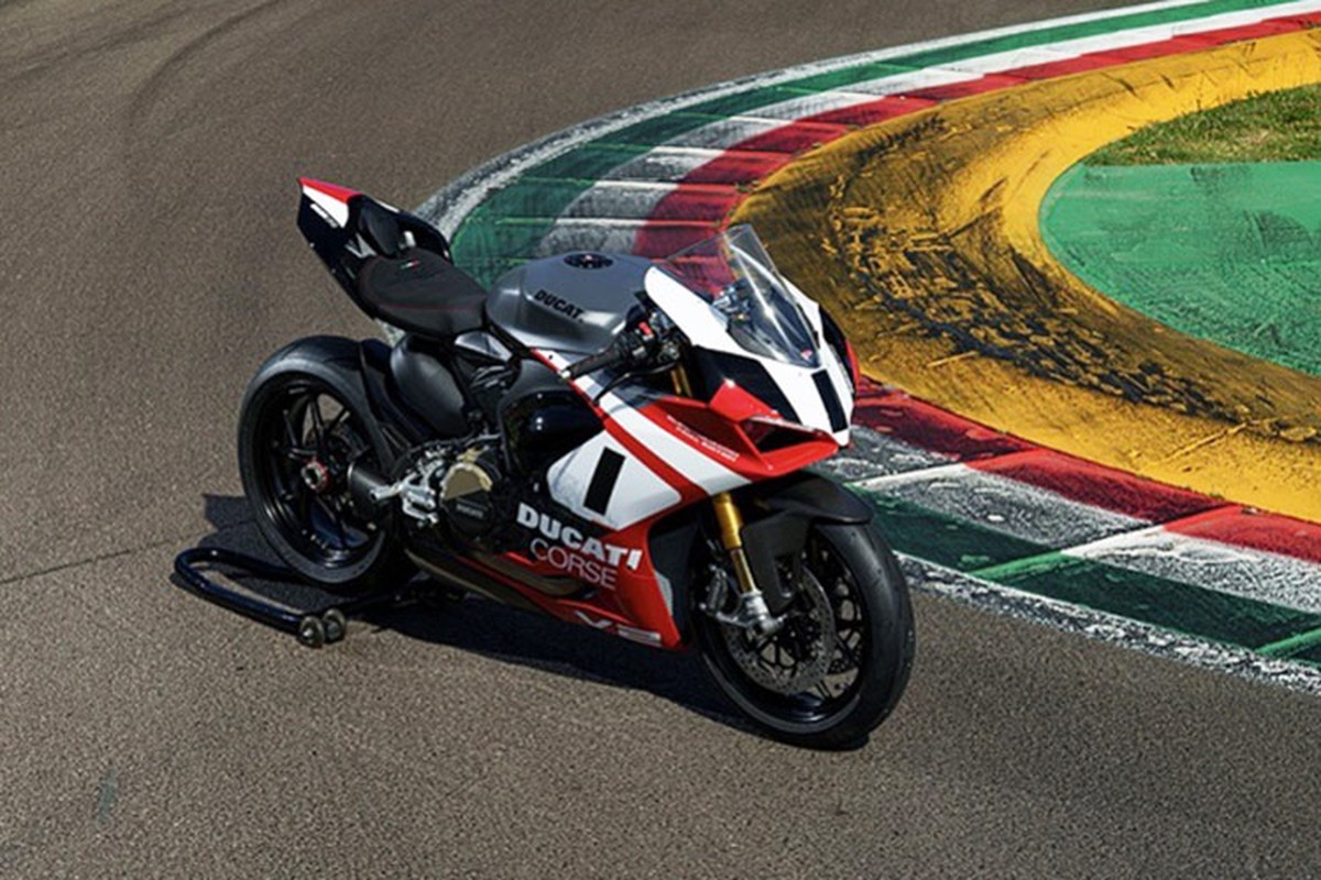 Ducati Panigale V2 Superquadro Final Edition 2025 -  