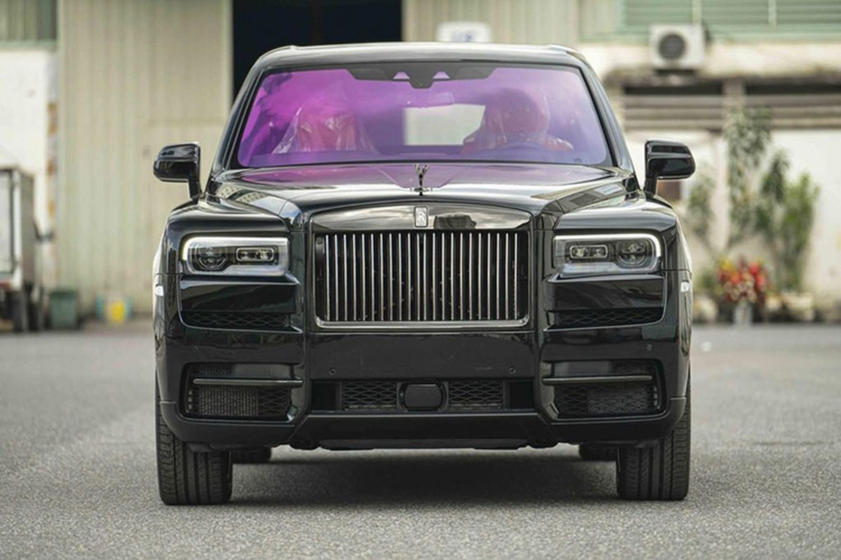 Cuc pham Rolls-Royce Cullinan Black Badge 2024 