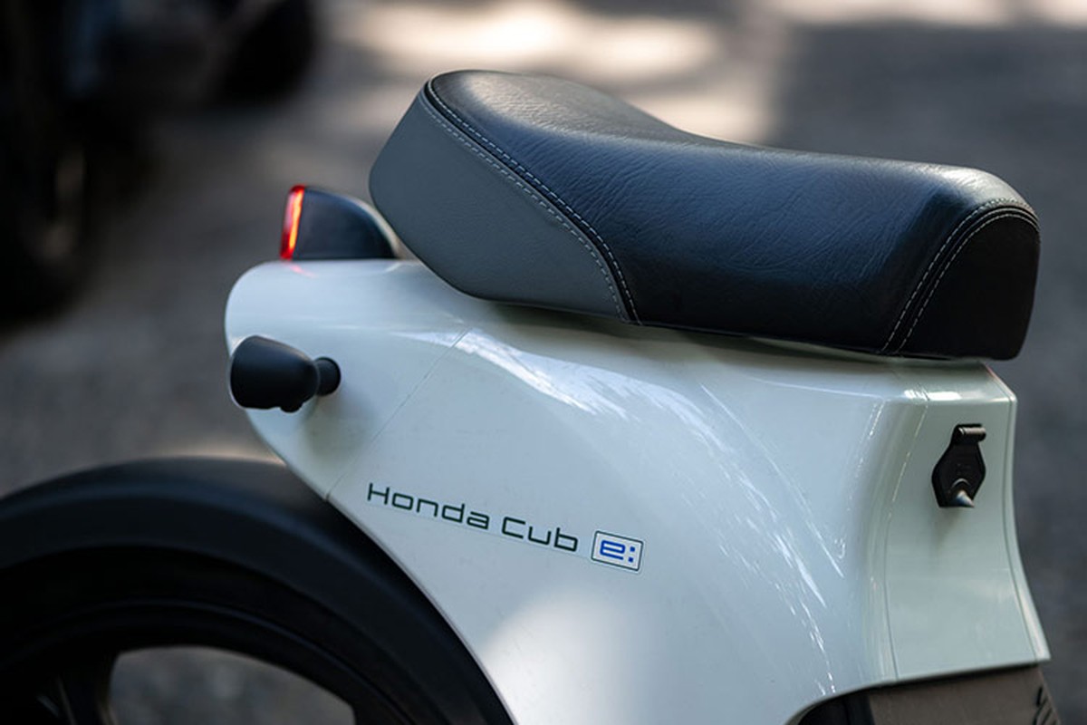 View - 	Honda Cub E, xe máy điện nhập Trung Quốc từ 20 triệu tại Việt Nam