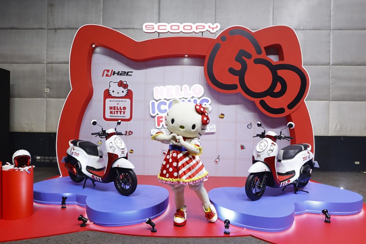 Can canh Honda Scoopy Hello Kitty gia 40 trieu dong 