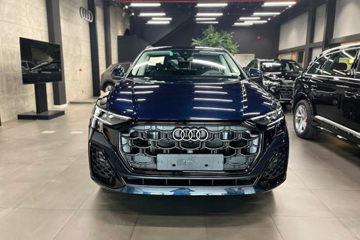 View - 	Cận cảnh Audi Q8 2024 đầu tiên về Việt Nam, giá 4,1 tỷ đồng