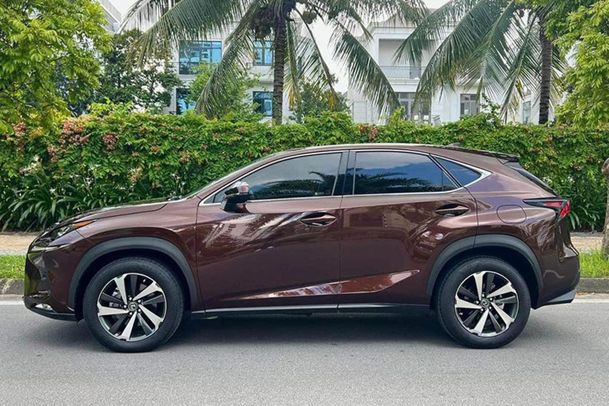 View - 	Lexus NX300 2019 chạy 5 năm, rao bán hơn 1,8 tỷ ở Hà Nội