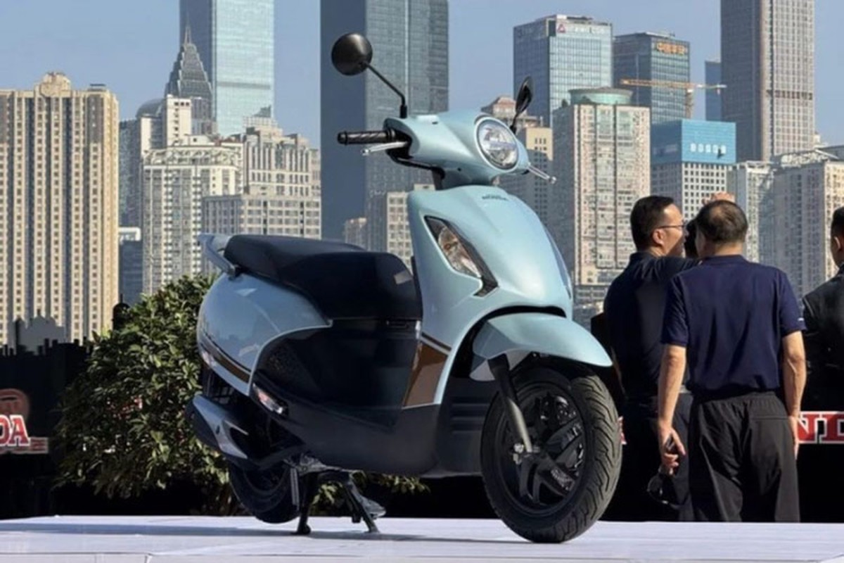 View - 	Honda Spacy huyền thoại hồi sinh, uống chỉ 1,87 lít xăng/100 km