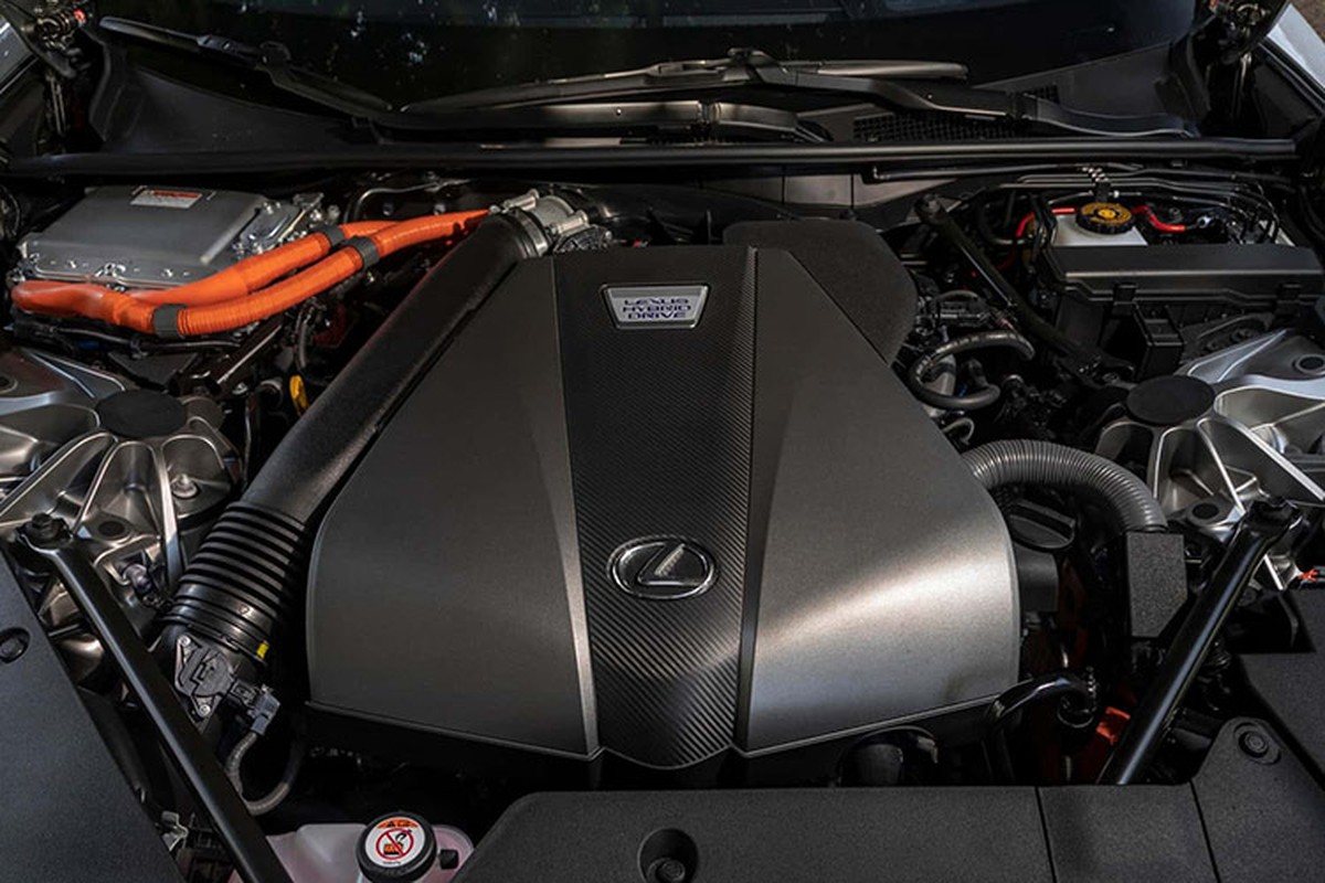 	Soi chi tiết Lexus LC500 2025 mới, chào bán từ 2,49 tỷ đồng