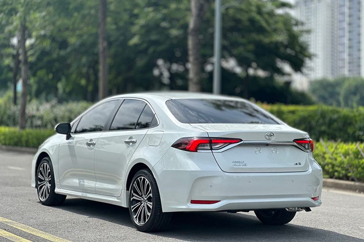 View - 	Có nên mua Toyota Corolla Altis 2022, bán 700 triệu ở Hà Nội