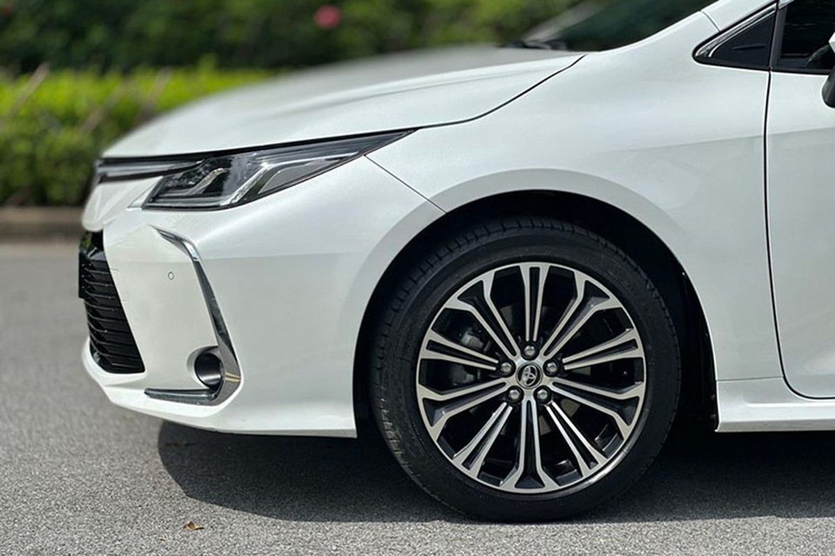 View - 	Có nên mua Toyota Corolla Altis 2022, bán 700 triệu ở Hà Nội