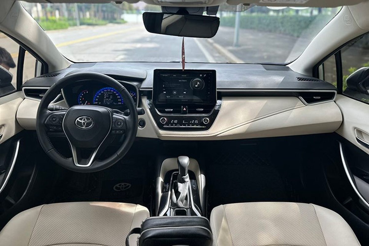 View - 	Có nên mua Toyota Corolla Altis 2022, bán 700 triệu ở Hà Nội