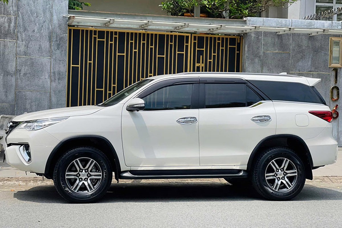 View - 	Toyota Fortuner thánh lật bán lỗ 700 triệu đồng sau 7 năm