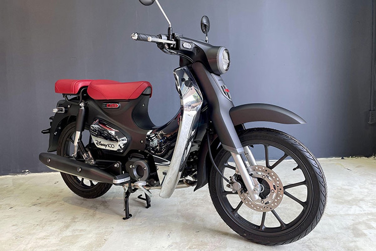 Can canh Honda Super Cub Disney Limited Edition gia hon 200 trieu