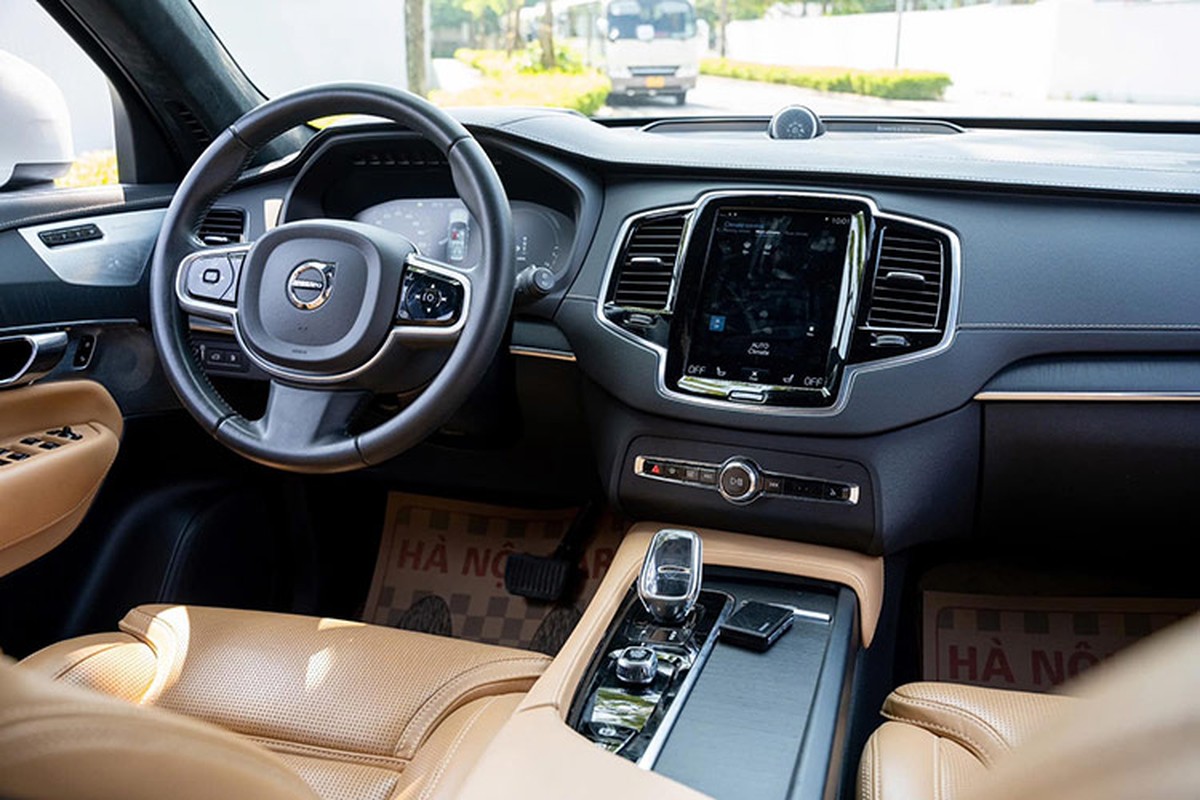 Volvo XC90 hybrid 3 nam tai Viet Nam, chu nhan 