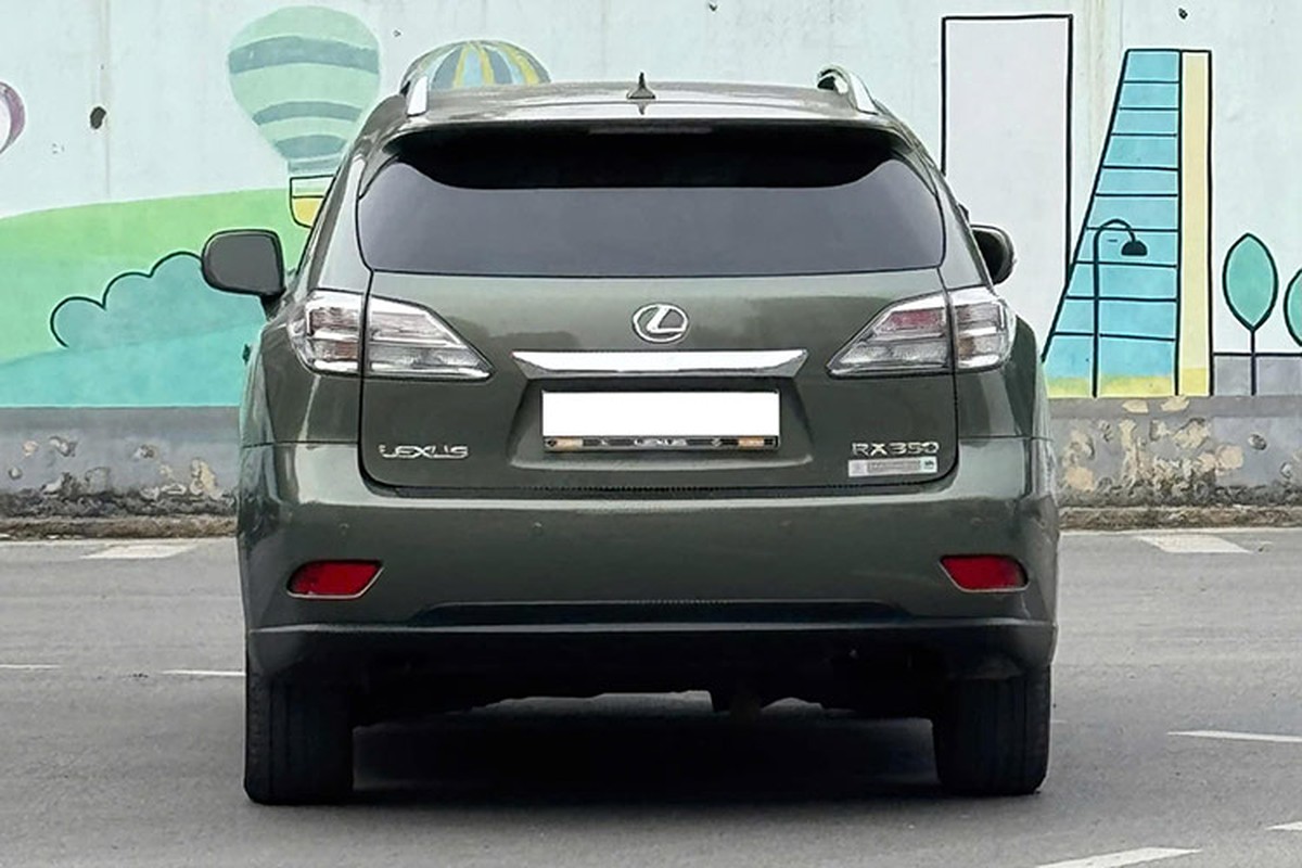 Lexus RX350 chay 15 nam tai Viet Nam van co gia hon 700 trieu-Hinh-4