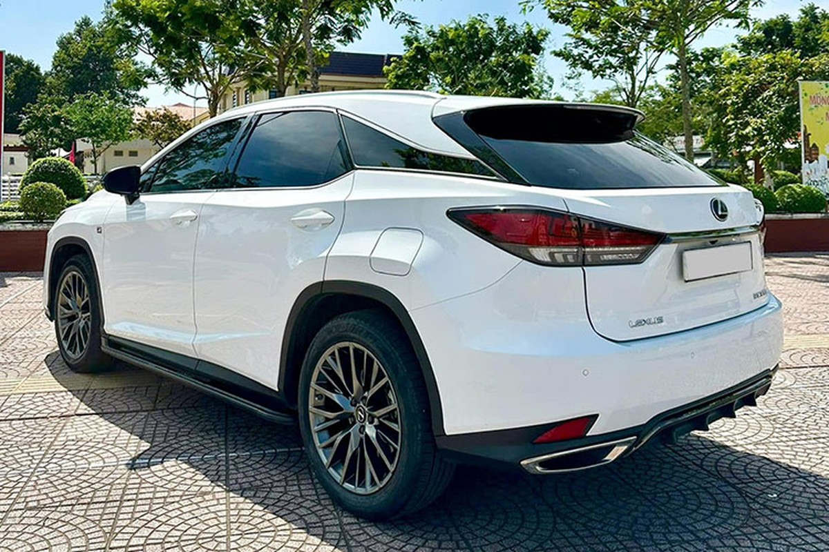 Lexus RX 300 chay 3 nam len san xe cu voi gia kho tin-Hinh-9