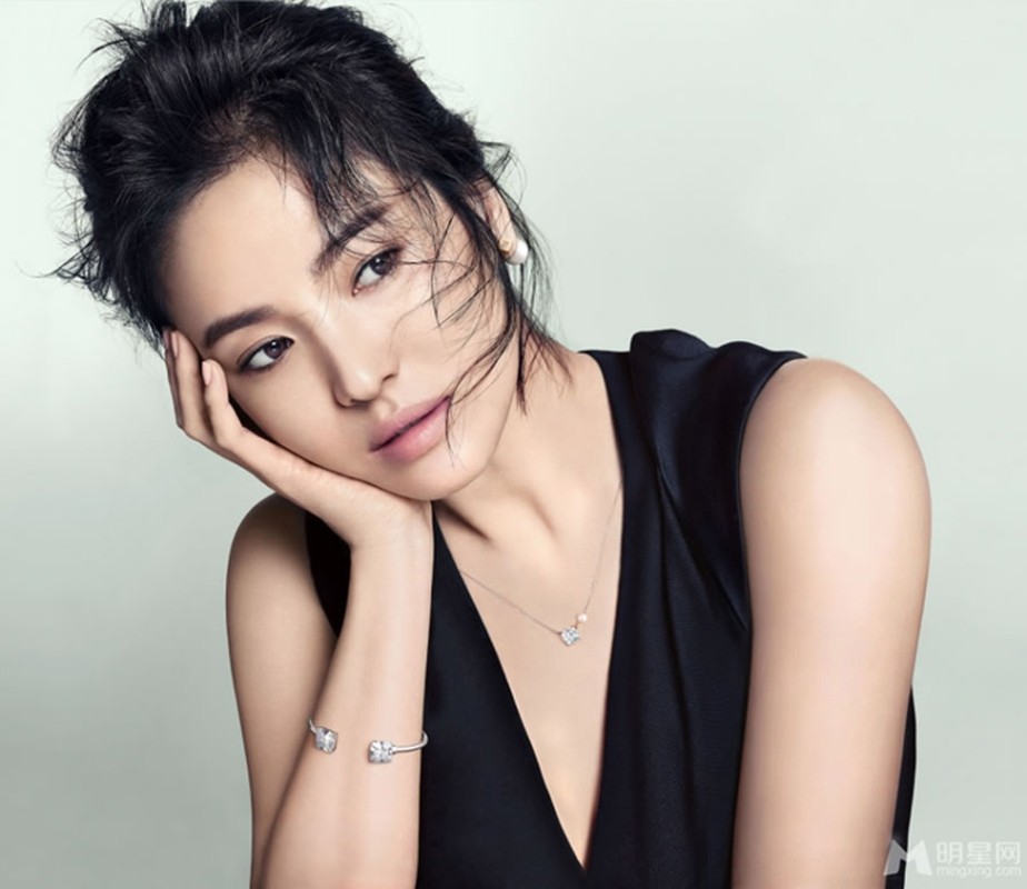 Son Tung M-TP noi dinh noi dam tren fanpage cua Song Hye Kyo-Hinh-10