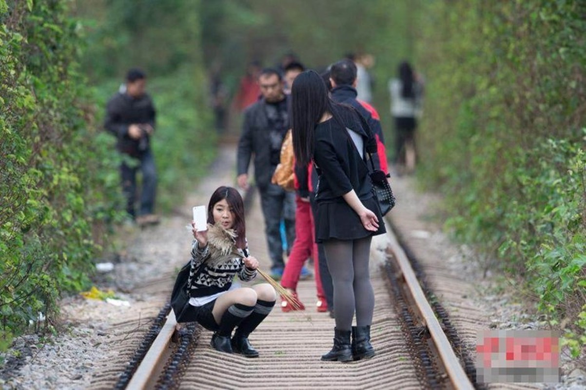 Gai tre doi dau tau... tu suong tren duong ham tinh yeu-Hinh-12