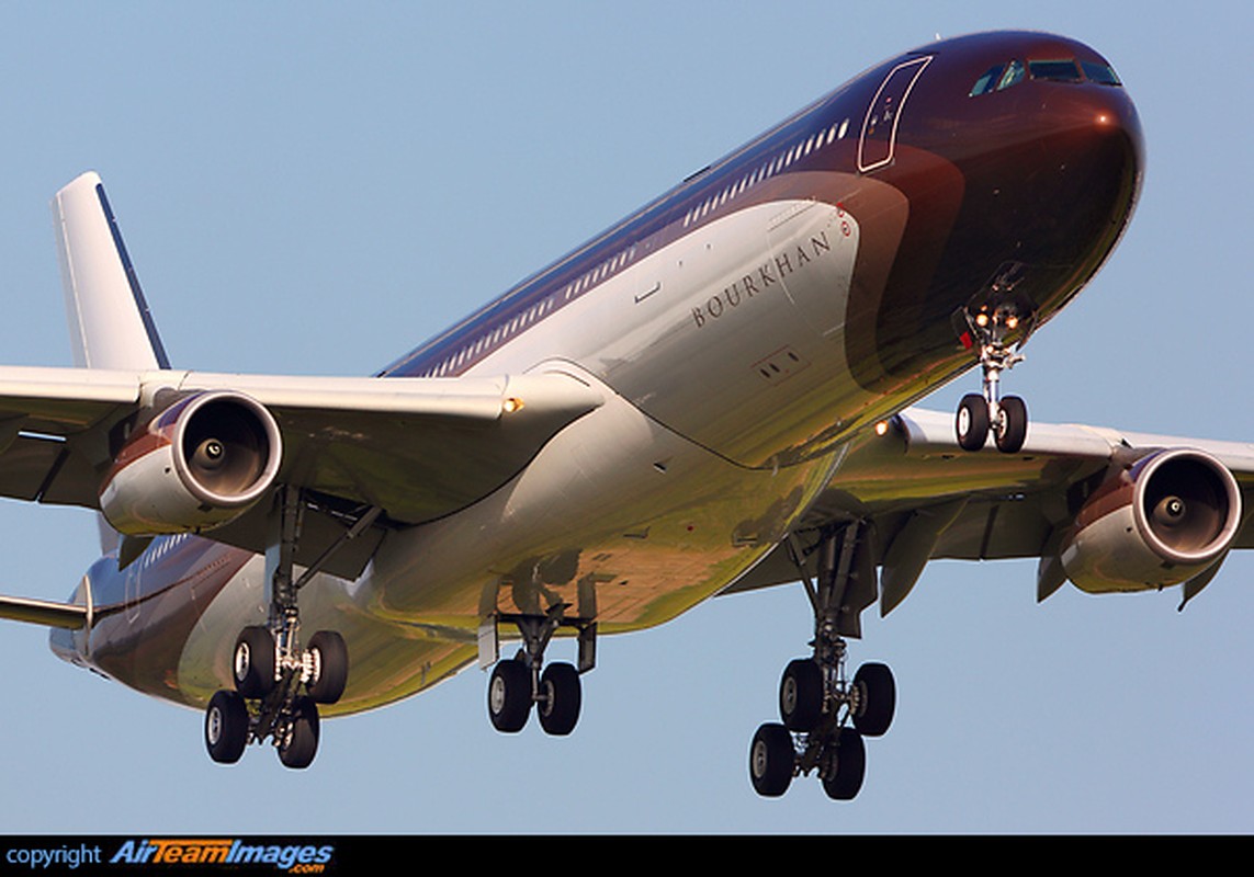 Tan muc Airbus A340-300 dat gap 5 lan chuyen co cua ong Trump-Hinh-2