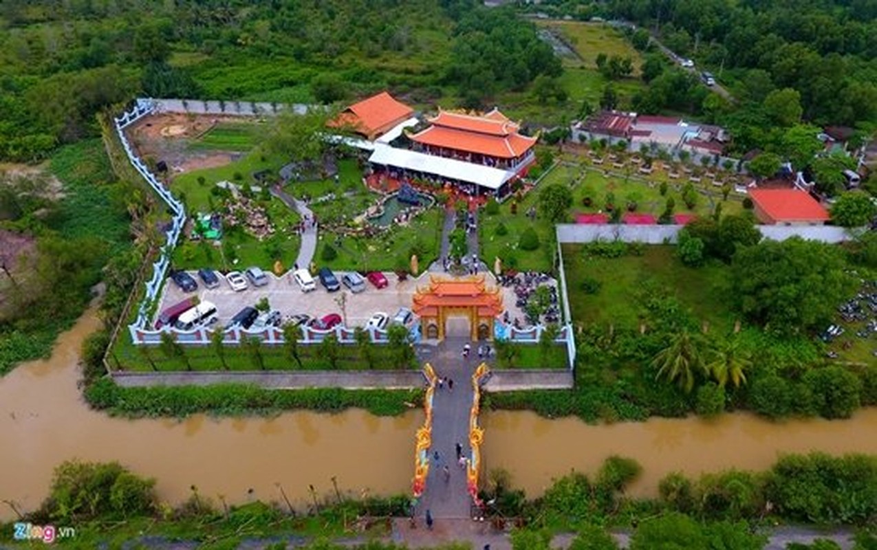 Co ngoi hoanh trang kho tuong tuong cua Hoai Linh, Quang Teo-Hinh-4