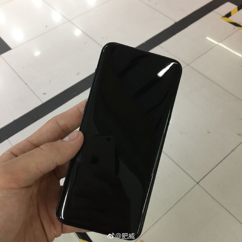 Ro ri anh thuc te Samsung Galaxy S8 phien ban den bong-Hinh-3