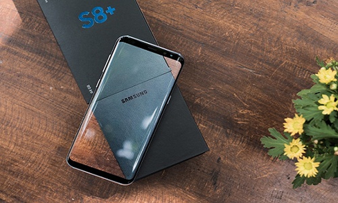 Chiem nguong bo anh Samsung Galaxy S8+ trong suot
