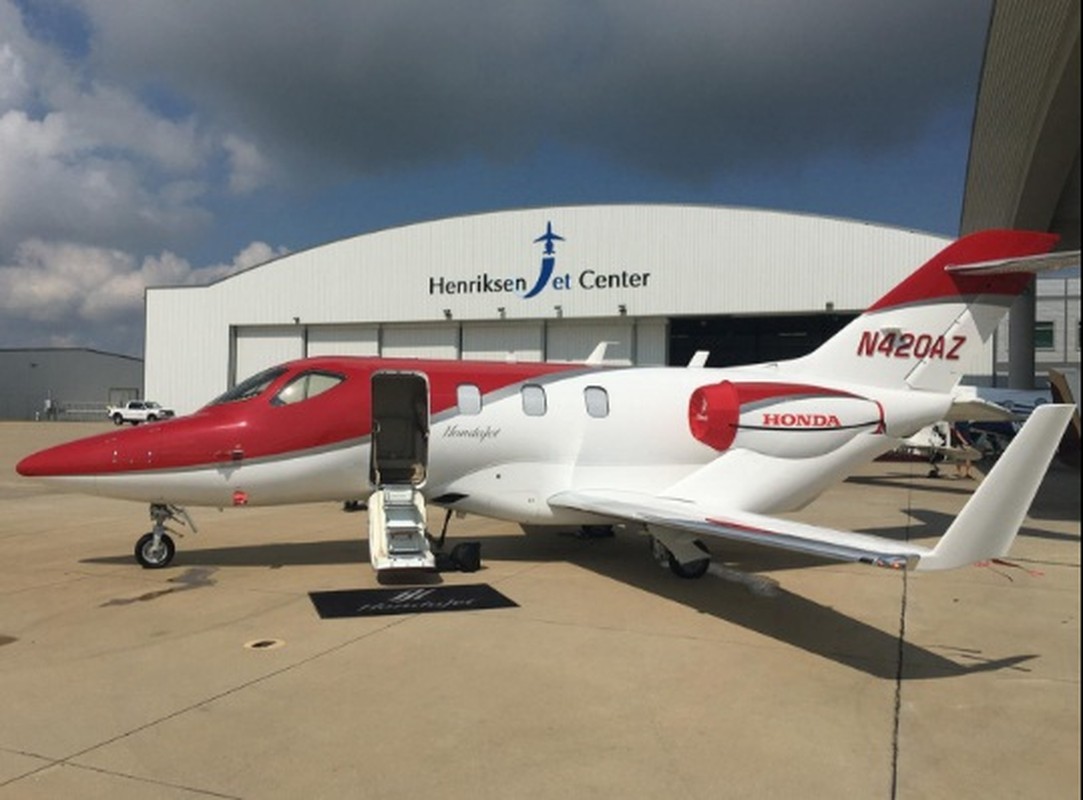 Mo xe may bay tram ty HondaJet sap ban tai Viet Nam-Hinh-12