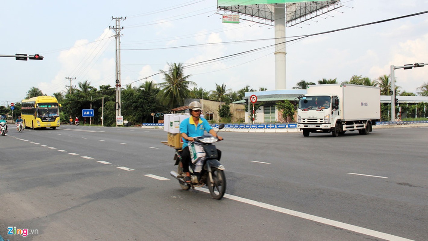 Anh: Hang nghin oto ne tram thu phi Cai Lay-Hinh-5