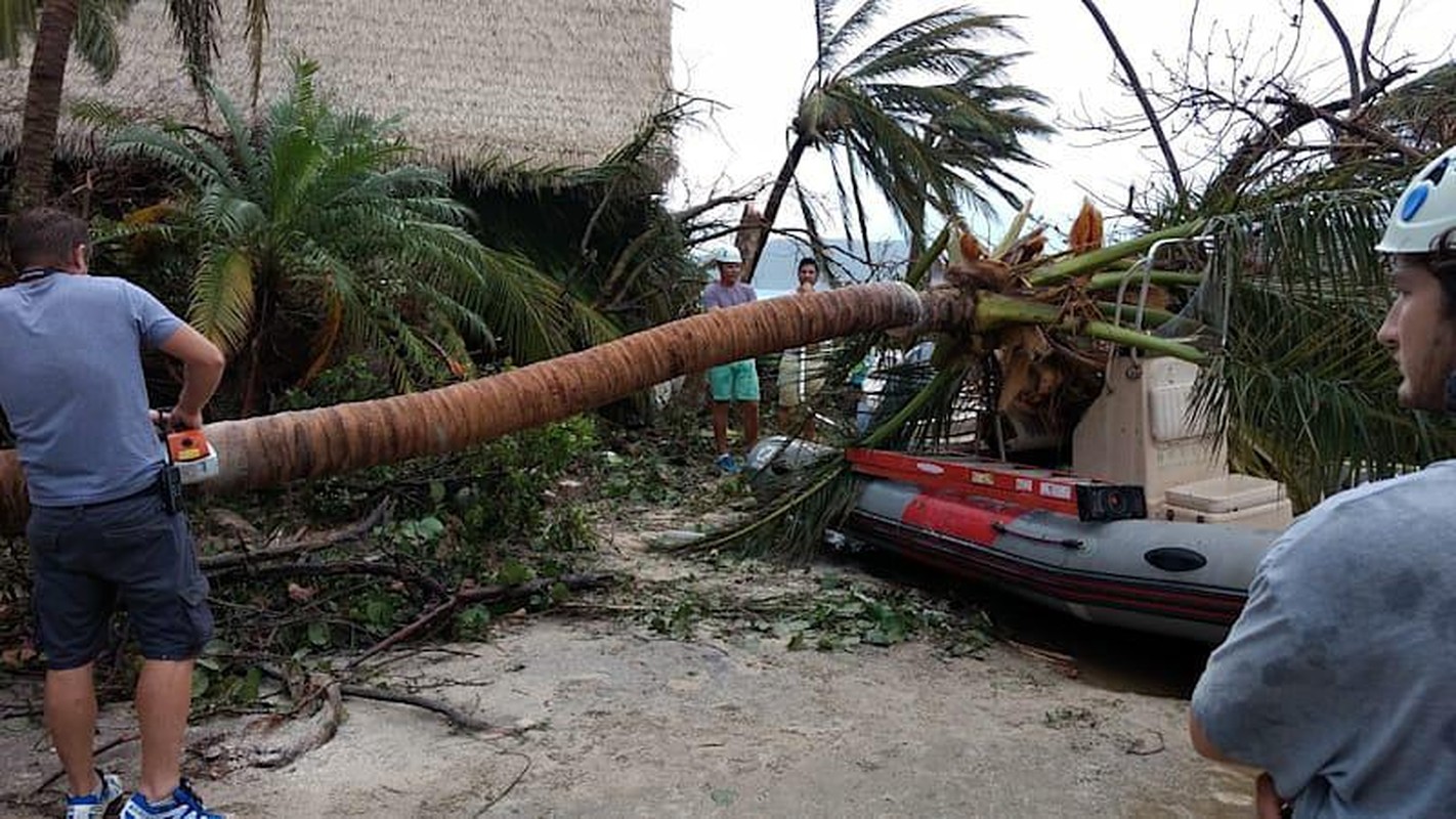 Thien duong cua &quot;di nhan&quot; Richard Branson tan hoang sau sieu bao Irma-Hinh-10