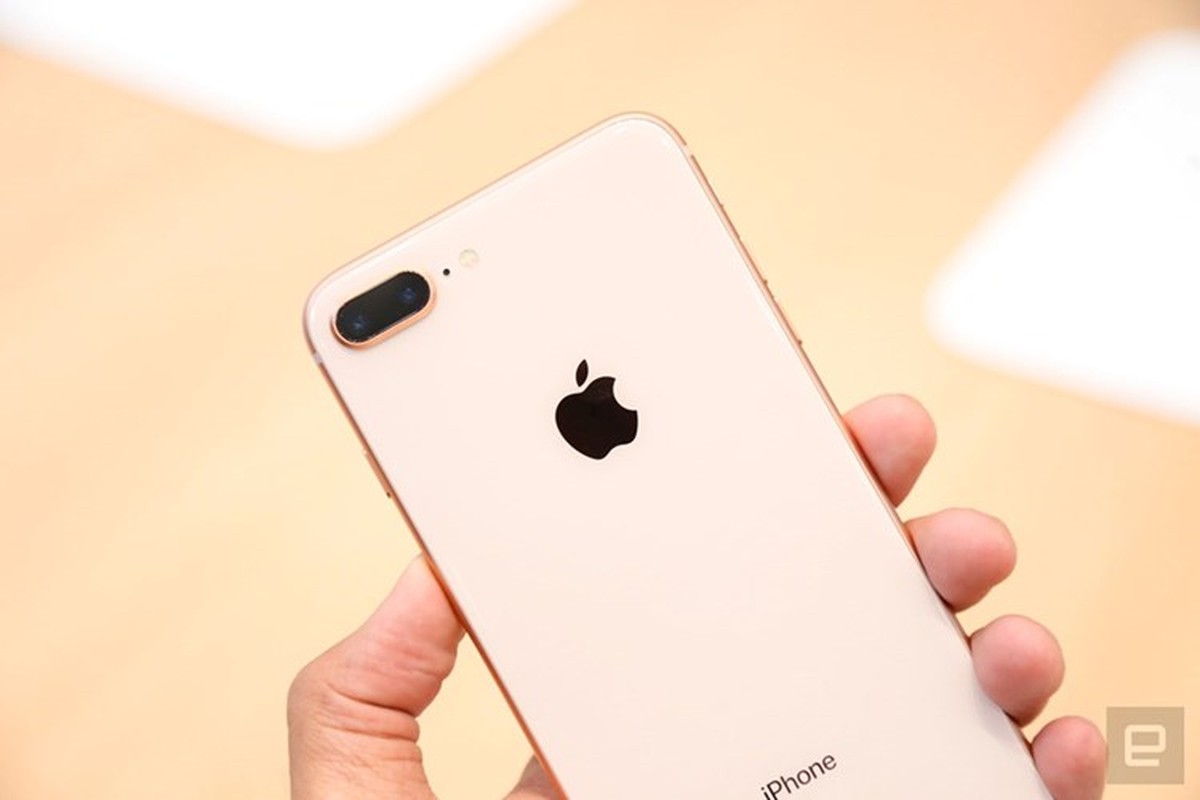 iPhone 8/ 8 Plus chi la “don” kich cau cho iPhone X?-Hinh-2