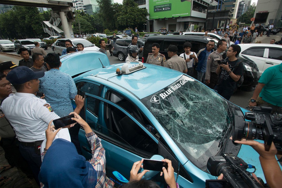 Cac hang taxi the gioi phan doi Uber, Grab bang cach nao?-Hinh-4