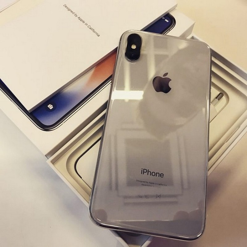 Xuat hien hinh anh iPhone X dap hop truoc ngay len ke-Hinh-6