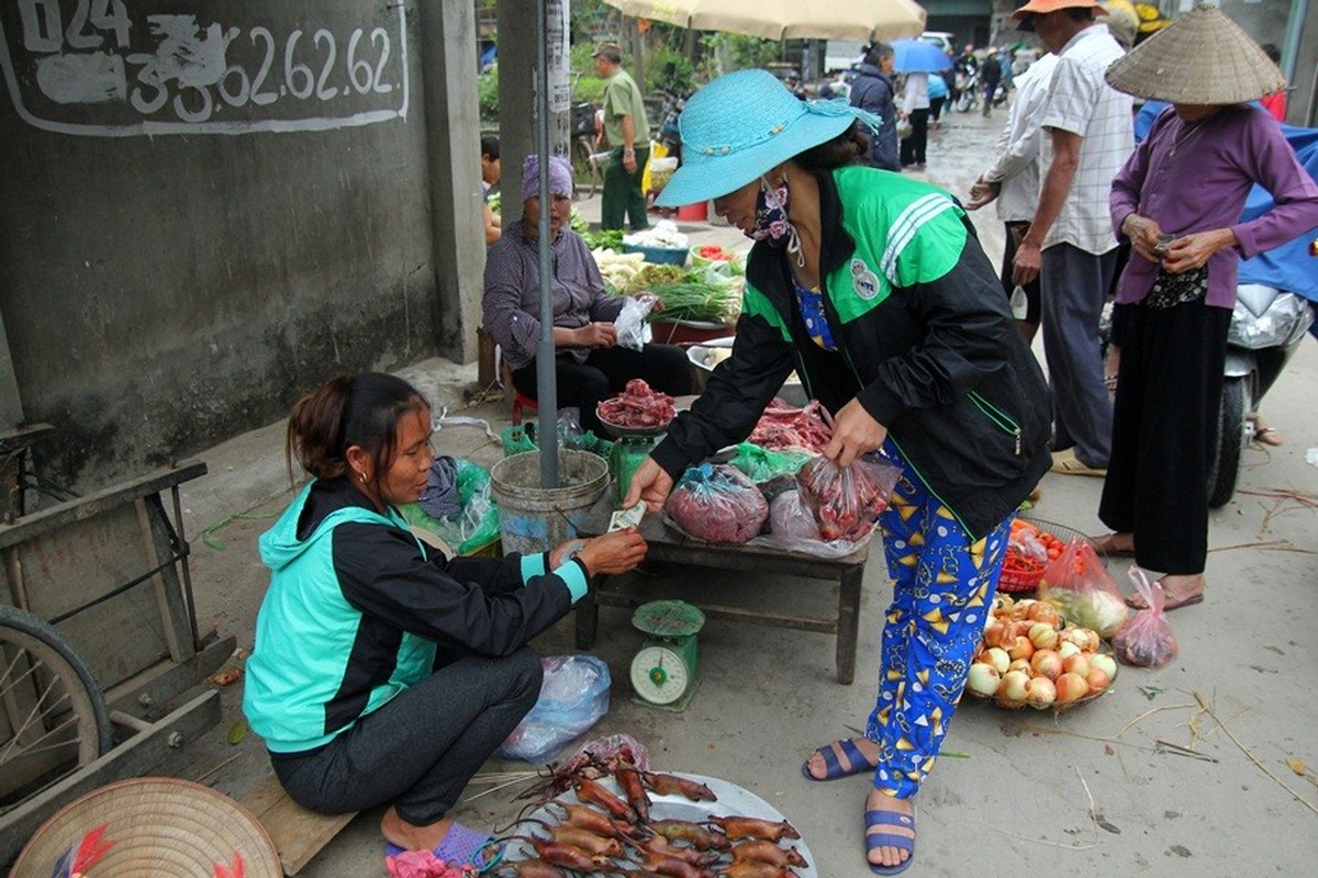 Ha Noi vao mua thit chuot: Do ve Thach That nhau dac san-Hinh-9